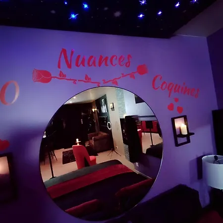 Room, 4 étoiles, 50 Nuances Romantiques Casa vacanze Villeneuve-en-Retz