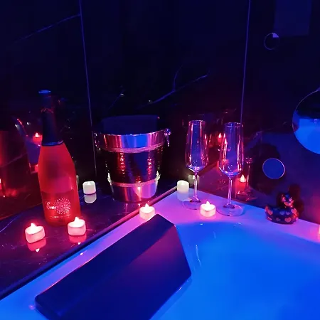 Room, 4 étoiles, 50 Nuances Romantiques Villeneuve-en-Retz